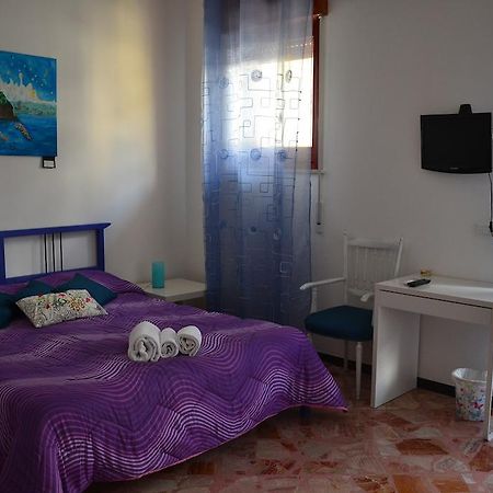 A Due Passi Da Erice B&B חדר תמונה